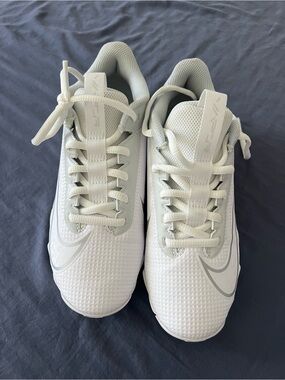 Nike White Fastflex Kids Cleats